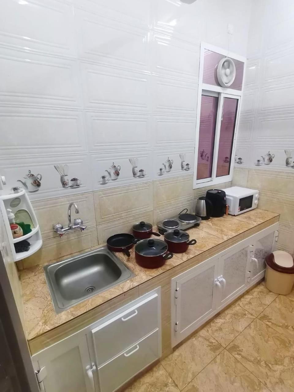 فندق الرستاق Takham Esterno foto